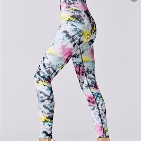 Beach Riot Sunburst Tie dye set - Picture 4 of 10